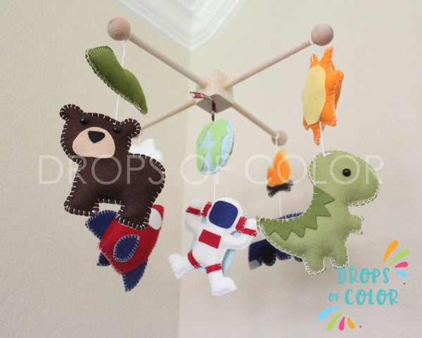 Boyhood Mobile, Spaceship Baby Crib Mobile, Animals